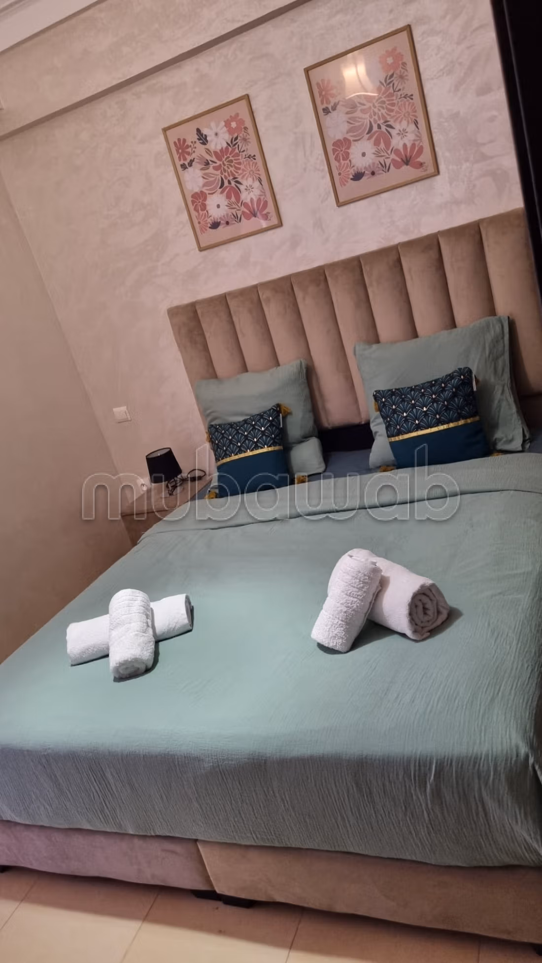 Un appartement meublé avec piscine — vue 2